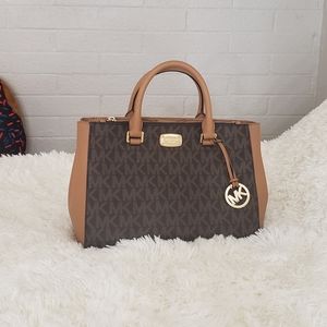 Michael Kors Medium Acorn Kellen Bag